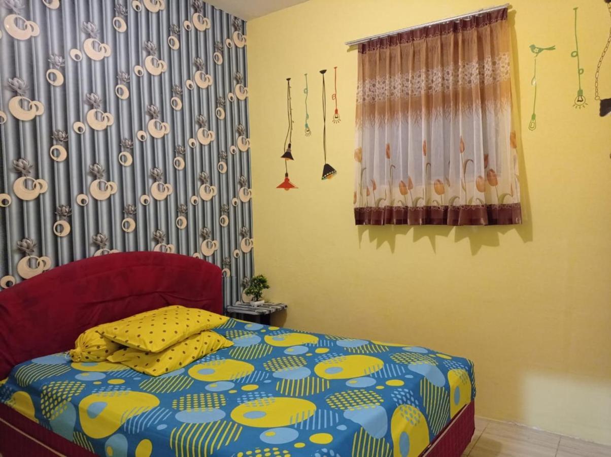Willa Puncak Pinus And Pool Batu  Zewnętrze zdjęcie