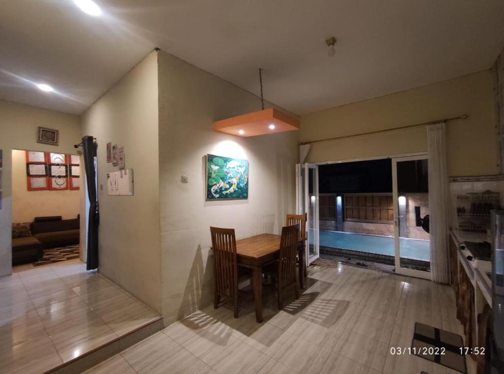 Willa Puncak Pinus And Pool Batu  Zewnętrze zdjęcie