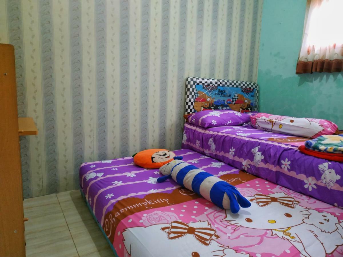 Willa Puncak Pinus And Pool Batu  Zewnętrze zdjęcie